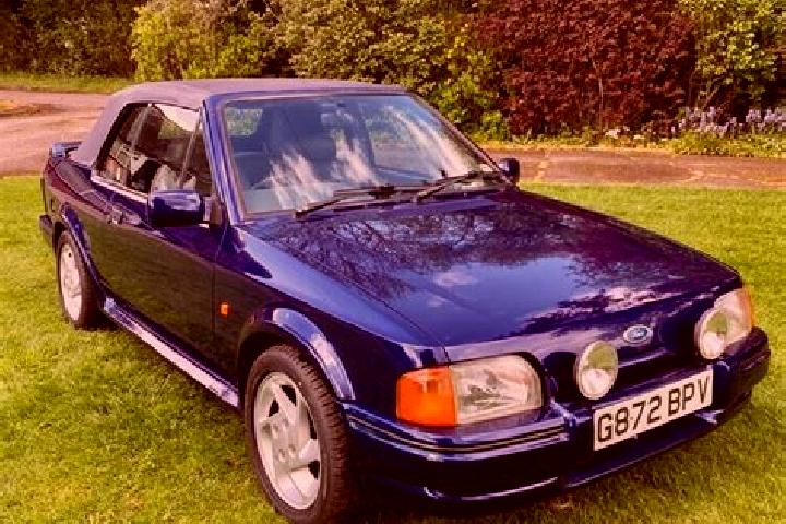 Grace, 23, a red grey-eyed ebony companion based in Kytayhorod. Offering GFE, Domination, Couples, Massage. Available for incall and outcall, day and evening...