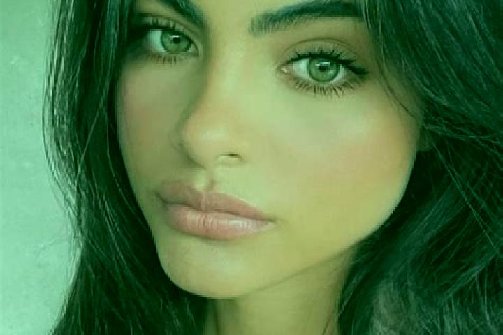 Grace, 26, a brunette brown-eyed european companion based in Erustes. Offering Couples, Prostate Massage. Available for incall and outcall, day and evening d...
