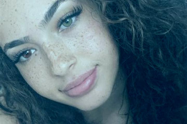 Hannah, 23, a red amber-eyed slavic companion based in Dungloe. Offering A-Level, OWO, 69, Dinner Date, GFE. Available for incall and outcall, overnight book...