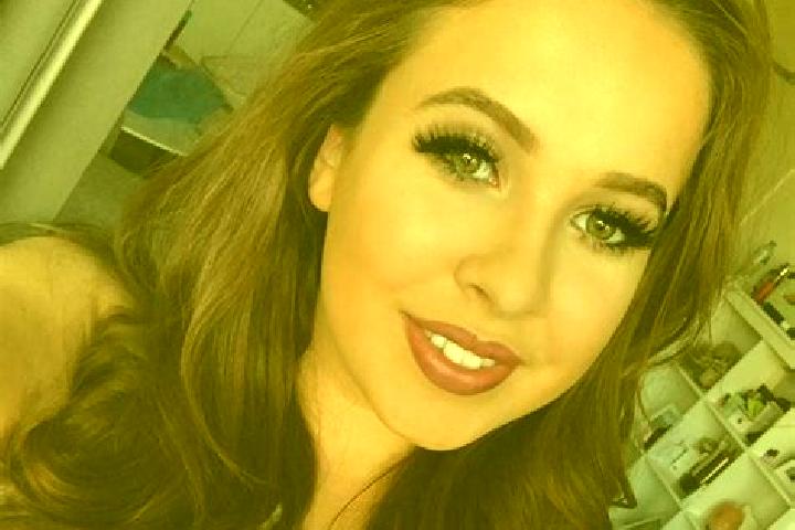 Hannah, 26, a red amber-eyed mixed companion based in Nicasio. Offering Overnight, Duos, GFE, Massage. Available for incall and outcall, overnight bookings a...