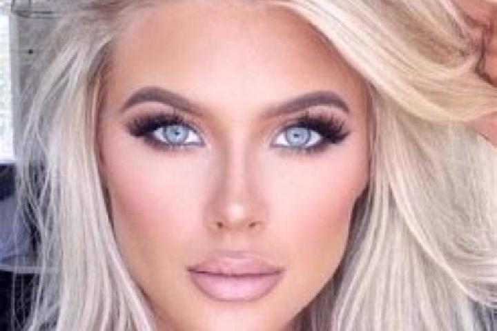 Harper, 23, a platinum blonde grey-eyed mediterranean companion based in Alondra Park. Offering 69, Erotic Massage, Dinner Date. Available for incall and out...