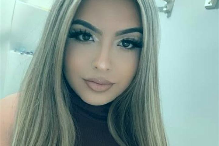 Harper, 25, a auburn green-eyed indian companion based in Rohrsen. Offering Erotic Massage, Couples, OWO, A-Level, Deep French Kissing. Available for incall ...