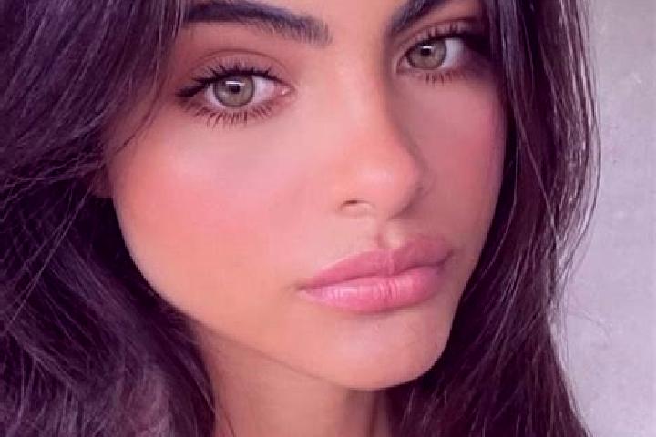Harper, 25, a chestnut hazel-eyed european companion based in Balsas de Agua. Offering CIM, 69, OWO. Available for incall and outcall, day and evening dates.