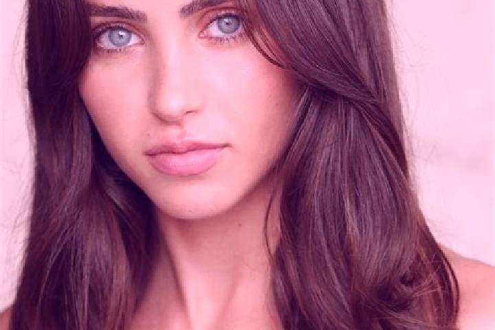 Isabella, 20 — Escort in Pregi, Indonesia