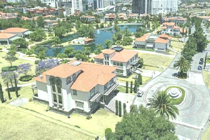 Isabella, 21 — Escort in Tsqaltubo, Georgia