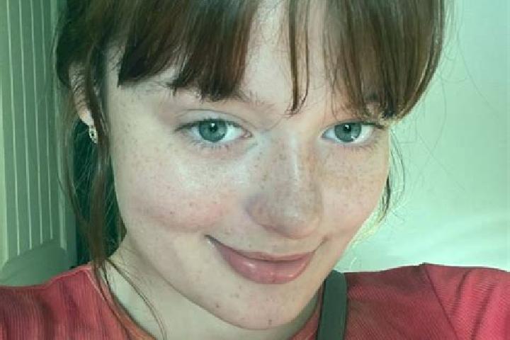 Isabella, 32, a red dark-eyed european companion based in Bella Vista. Offering Domination, CIM, Striptease, A-Level. Available for incall and outcall, overn...