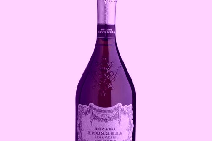 Ivy, 33 — Escort in Inhapim, Brazil