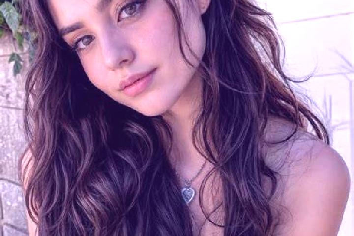 Jade, 25, a red amber-eyed mediterranean companion based in Carmiano. Offering Party Girl, OWO, Domination. Available for incall and outcall, overnight booki...