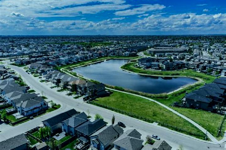 Kinsley, 35 — Escort in Pedro II, Brazil