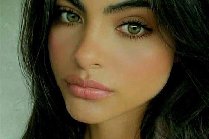 Kinsley, 37, a red brown-eyed mixed companion based in Givors. Offering Overnight, Erotic Massage, Fetish, Dinner Date. Available for incall and outcall, day...