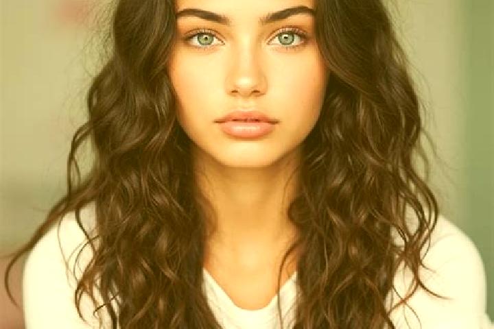 Layla, 24, a red amber-eyed mixed companion based in Ricco. Offering Travel Companion, OWO, Erotic Massage. Available for incall and outcall, day and evening...