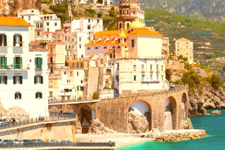 Layla, 35 — Escort in Morazzone, Italy