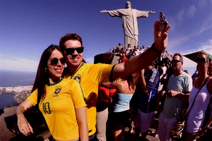 Lillian, 21 — Escort in Wodzierady, Poland