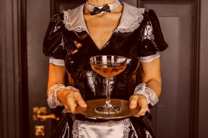 Lillian, 25, a dark blonde green-eyed mixed companion based in Pipri. Offering Roleplay, Girlfriend Experience, Dinner Date, OWO, Striptease. Available for i...