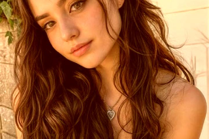 Lillian, 29, a red grey-eyed mediterranean companion based in Matias Olimpio. Offering CIM, Prostate Massage. Available for incall and outcall, overnight boo...