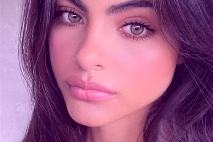 Lillian, 30, a red blue-eyed caucasian companion based in Torrevelilla. Offering Dinner Date, GFE, Overnight, BDSM. Available for incall and outcall, overnig...