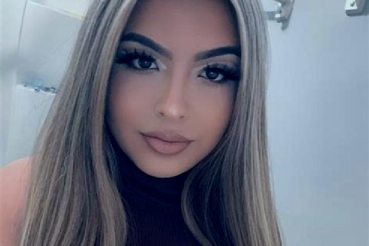 Lillian, 34, a platinum blonde green-eyed mediterranean companion based in Pathri. Offering Girlfriend Experience, Couples, A-Level, Tantra. Available for in...