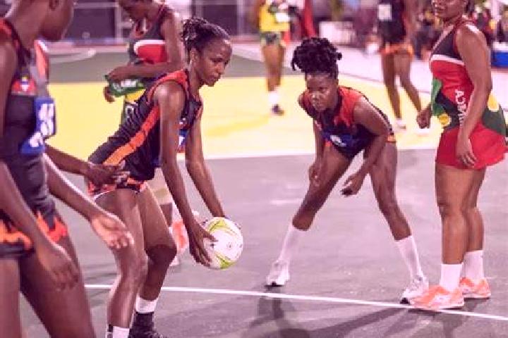 Lily, 26 — Escort in Cervignano d Adda, Italy