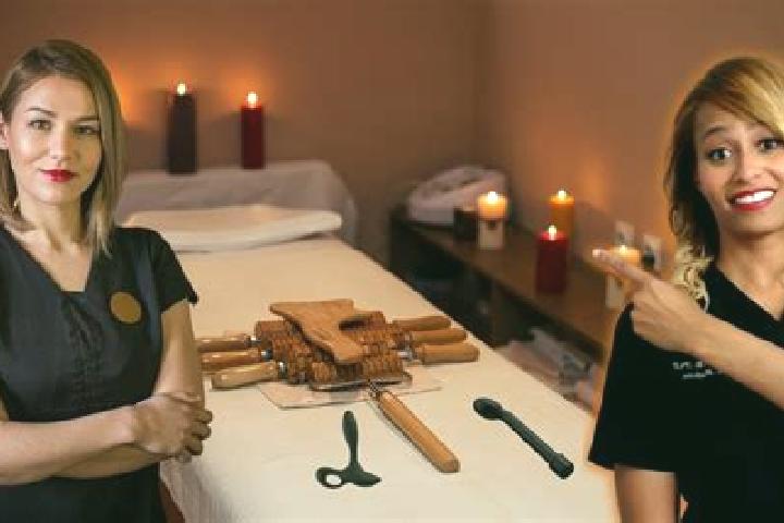 Lily, 35, a platinum blonde green-eyed mediterranean companion based in Pune. Offering Fetish, Duos, Girlfriend Experience. Available for incall and outcall,...