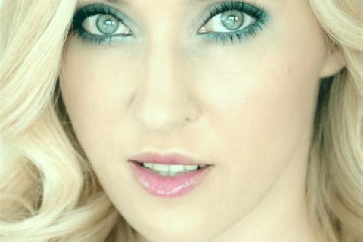 Lily, 38, a blonde amber-eyed middle eastern companion based in Gurskoye. Offering Roleplay, Massage, 69, Striptease. Available for incall and outcall, overn...