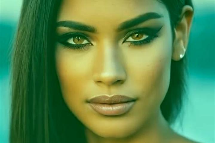 Lucy, 27, a brunette green-eyed slavic companion based in Pasvalys. Offering 69, Dinner Date, Tantra, A-Level. Available for incall and outcall, day and even...