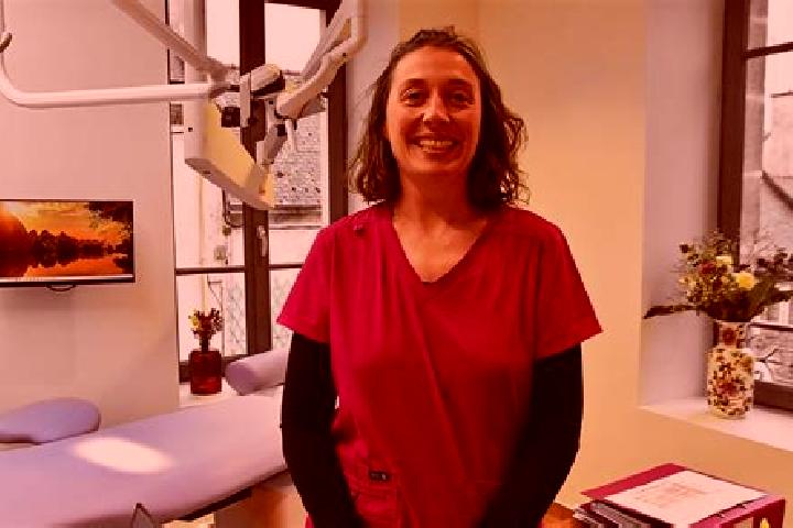 Lucy, 28, a chestnut brown-eyed ebony companion based in Cangling. Offering Dinner Date, Overnight, Prostate Massage, Striptease. Available for incall and ou...