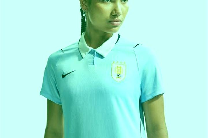 Luna, 30, a chestnut grey-eyed european companion based in Torralba. Offering CIM, Striptease, Girlfriend Experience, Massage. Available for incall and outca...