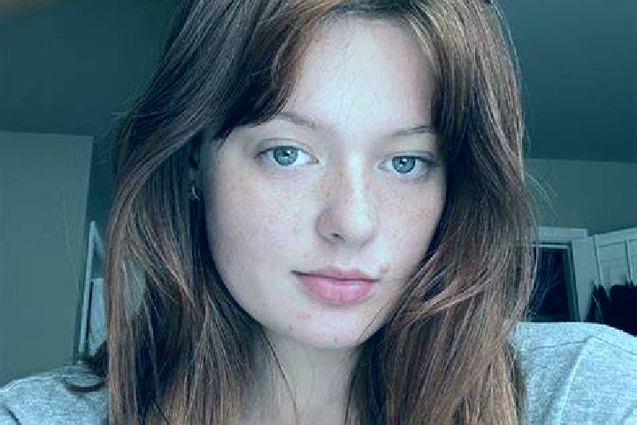 Luna, 32, a chestnut brown-eyed slavic companion based in Ilorin. Offering Domination, CIM, Prostate Massage, Girlfriend Experience. Available for incall and...