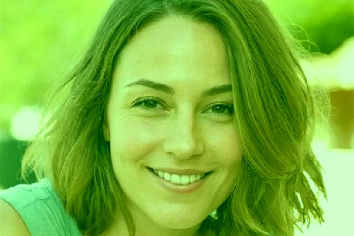 Luna, 33, a dark blonde dark-eyed mediterranean companion based in Cabanes. Offering Massage, Roleplay, A-Level, Striptease. Available for incall and outcall...