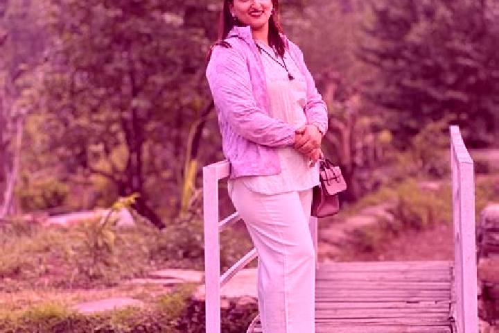 Luna, 33 — Escort in Invermay Park, Australia