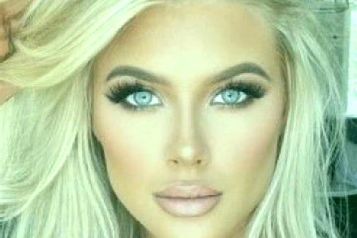 Madison, 33, a brunette amber-eyed caribbean companion based in Laurignano. Offering GFE, Overnight, Duos. Available for incall and outcall, day and evening ...