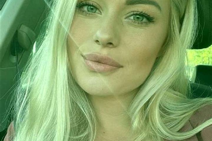 Maya, 23, a black green-eyed mixed companion based in Babiahan. Offering Erotic Massage, Couples, OWO, Fetish, CIM. Available for incall and outcall, overnig...
