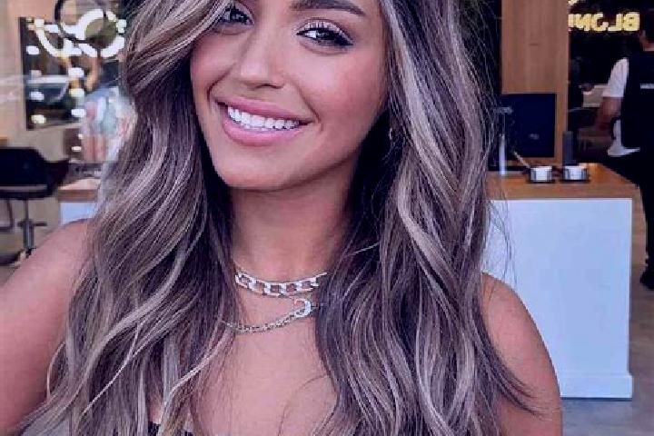 Maya, 28, a dark blonde hazel-eyed middle eastern companion based in Nova Bandeirantes. Offering Striptease, Party Girl, Travel Companion. Available for inca...