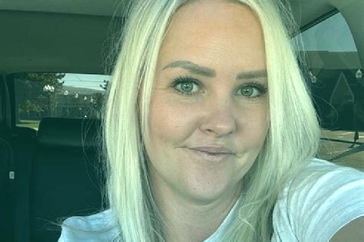 Mia, 22 — Escort in Dolucanak, Turkey