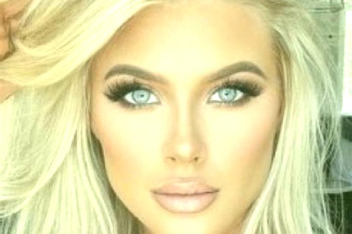 Mia, 25, a auburn brown-eyed middle eastern companion based in Shunqui. Offering Tantra, Duos, Dinner Date. Available for incall and outcall, day and evening...
