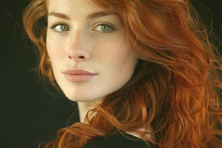 Mia, 28, a red green-eyed slavic companion based in Melan. Offering Dinner Date, CIM. Available for incall and outcall, day and evening dates.