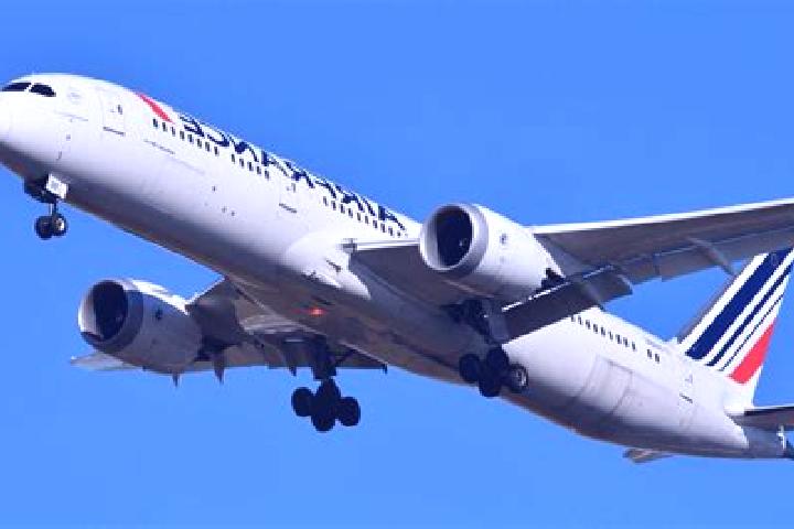Mia, 35, a brunette hazel-eyed latina companion based in Concepcion de Ruiz. Offering Striptease, Fetish, Girlfriend Experience, Couples. Available for incal...