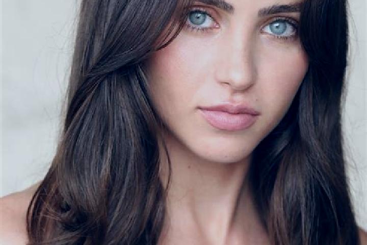 Mila, 21, a auburn hazel-eyed mixed companion based in Lytovezh. Offering Duos, Overnight, Prostate Massage. Available for incall and outcall, overnight book...