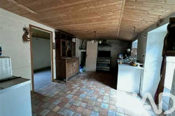 Mila, 33 — Escort in Mouzouras, Greece