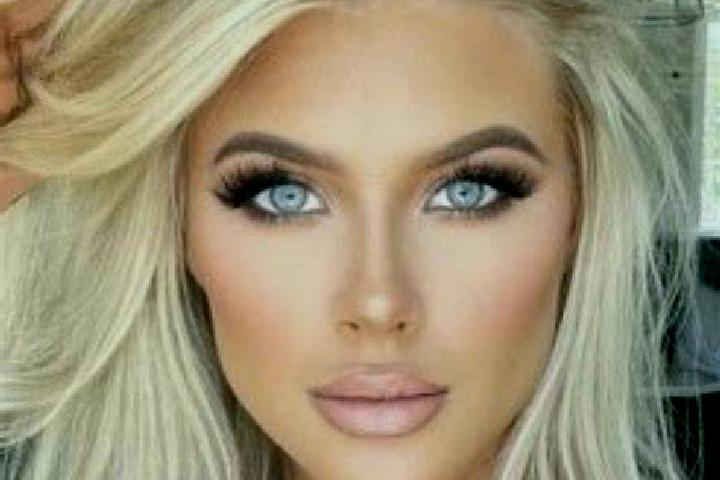 Naomi, 37, a platinum blonde amber-eyed european companion based in Cujubim. Offering CIM, Domination, Deep French Kissing, OWO. Available for incall and out...