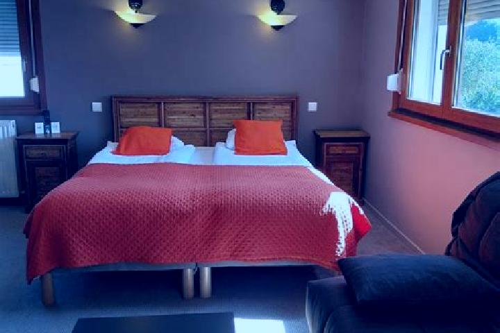 Natalie, 37 — Escort in Tiruvattar, India