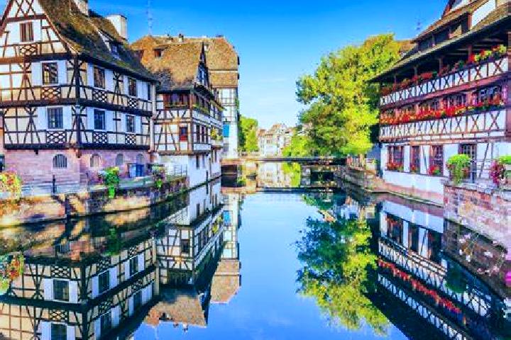 Nora, 26 — Escort in Rakosliget, Hungary