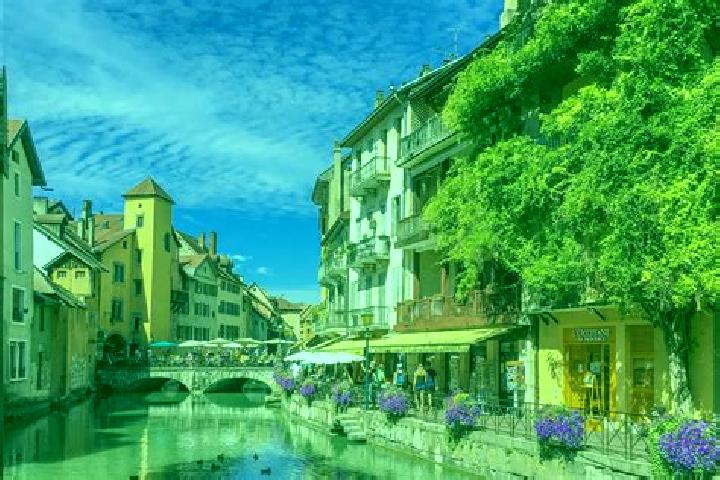 Nova, 23 — Escort in Cadolive, France