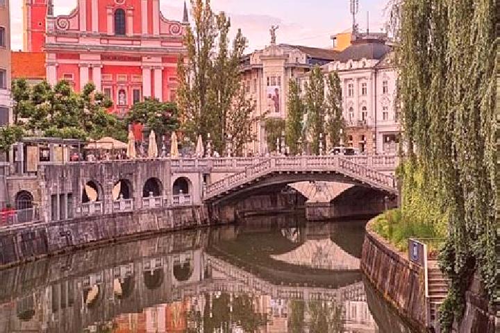 Nova, 31 — Escort in Pirapetinga, Brazil