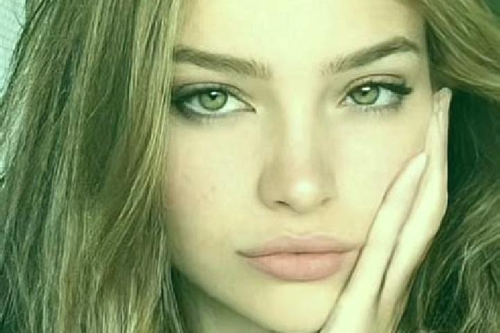 Olivia, 26 — Escort in Stockum-Puschen, Germany