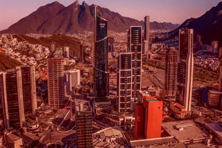 Penelope, 20 — Escort in Frauenstein, Germany