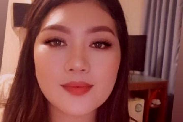 Penelope, 23 — Escort in Fengle, China