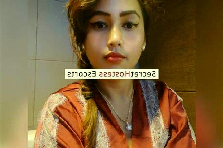 Penelope, 24 — Escort in Ciconia, Italy
