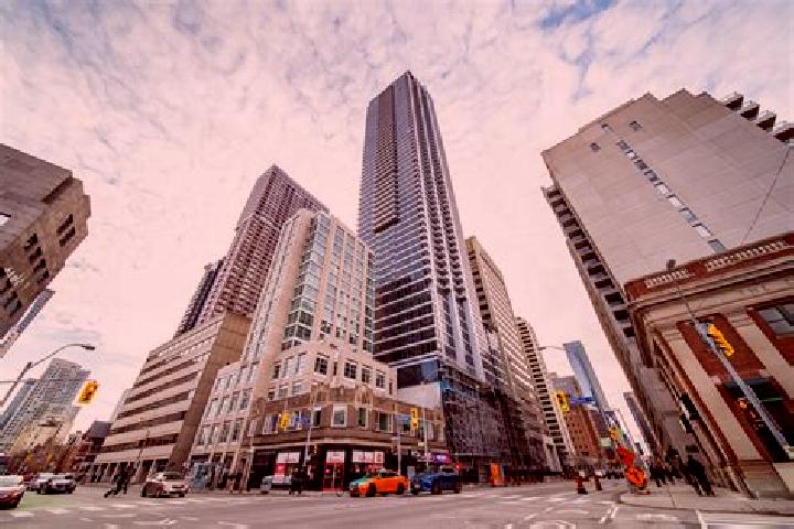 Penelope, 36, a brunette amber-eyed indian companion based in Santorcaz. Offering Duos, Striptease, BDSM. Available for incall and outcall, day and evening d...