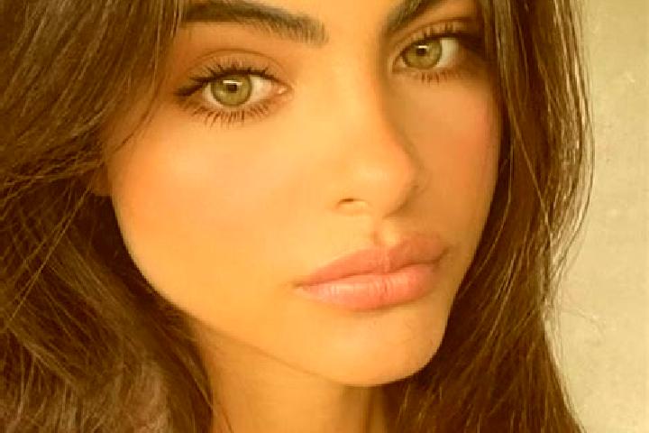 Piper, 28, a chestnut hazel-eyed caribbean companion based in El Hoxton. Offering GFE, Deep French Kissing, Duos. Available for incall and outcall, overnight...